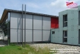 Glashalle mit Minihaus