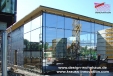 Gewerbehalle mit Glasfassade